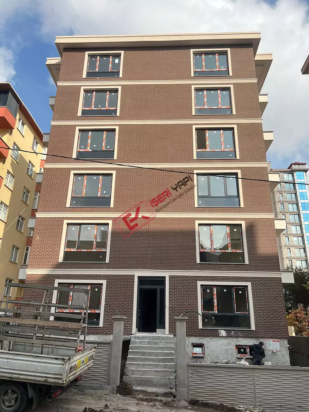 Alüminyum Cam Korkuluk Küpeşte Sistemleri