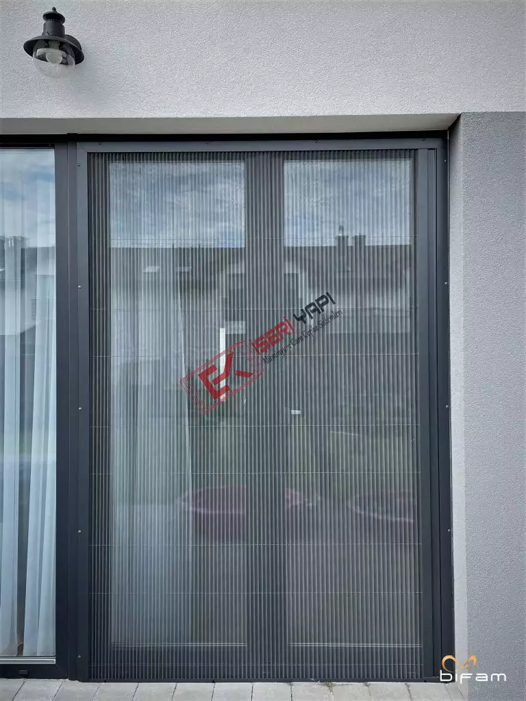 Menteşeli Sürme Akordiyon Sineklik Sistemleri